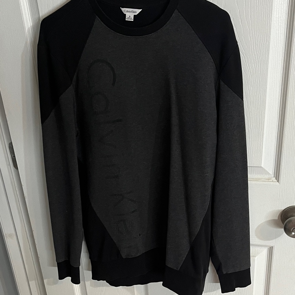 Calvin Klein Men's Charcoal and Black Crewneck Sweater